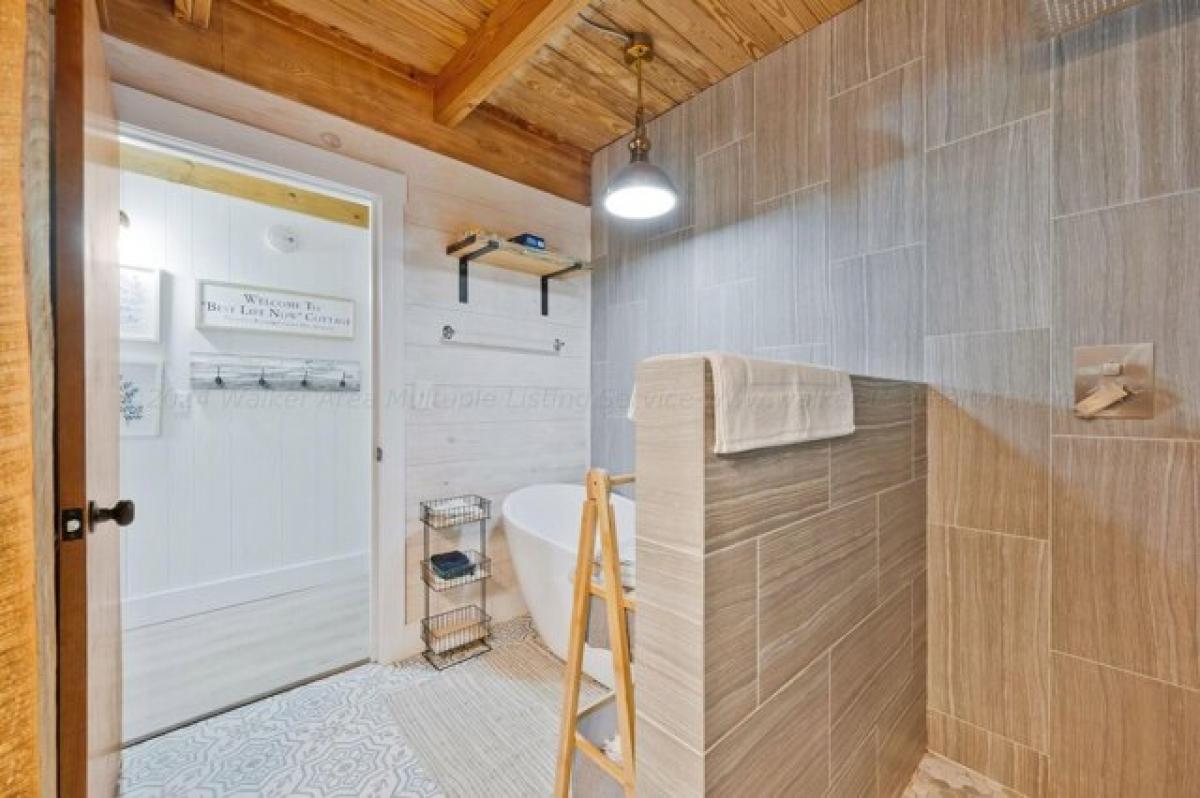 Picture of Home For Sale in Crane Hill, Alabama, United States