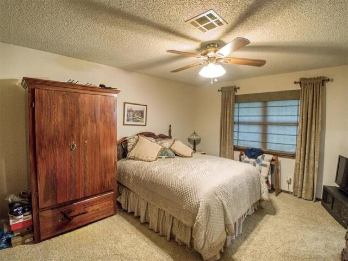 Picture of Home For Sale in Tecumseh, Oklahoma, United States