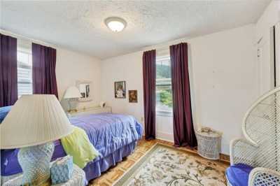 Home For Sale in Coraopolis, Pennsylvania