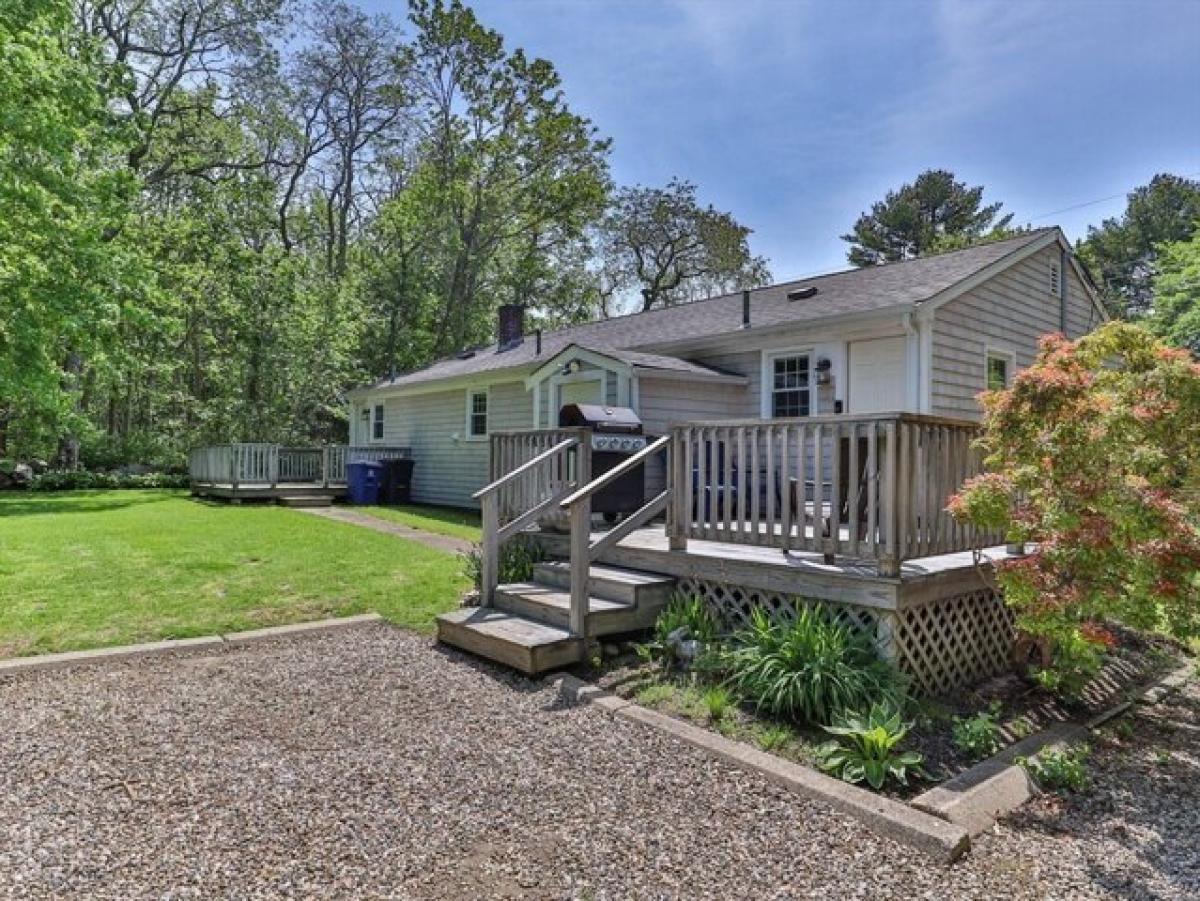 Picture of Home For Sale in Falmouth, Massachusetts, United States