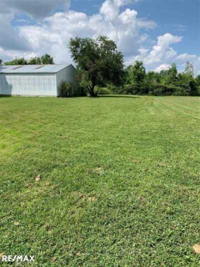 Home For Rent in Chesterfield, Michigan