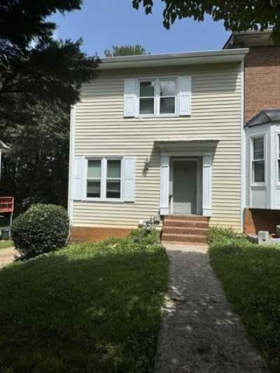 Home For Rent in Roswell, Georgia