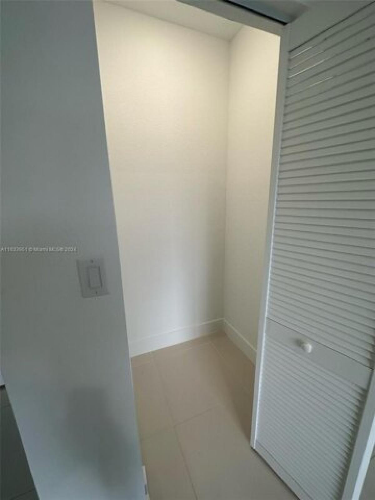 Picture of Home For Sale in Florida City, Florida, United States