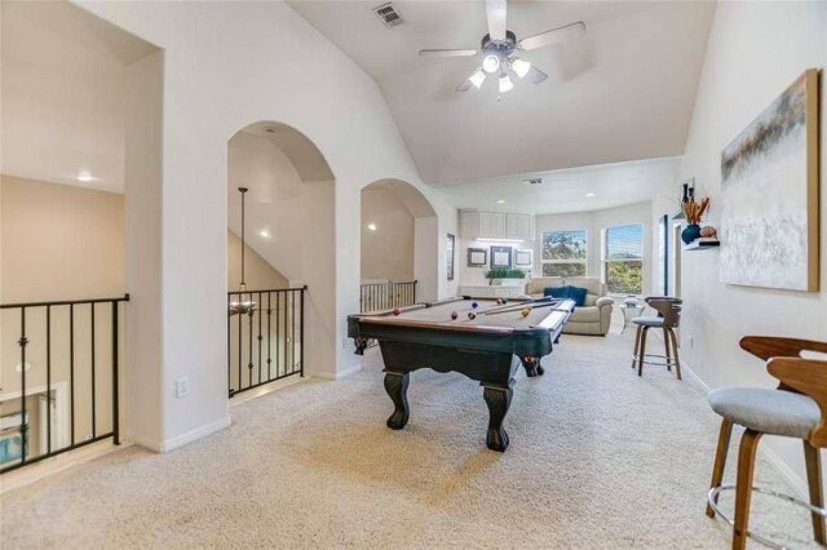 Picture of Home For Sale in Lakeway, Texas, United States