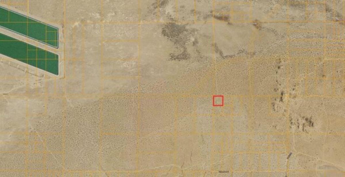 Picture of Residential Land For Rent in Palmdale, California, United States