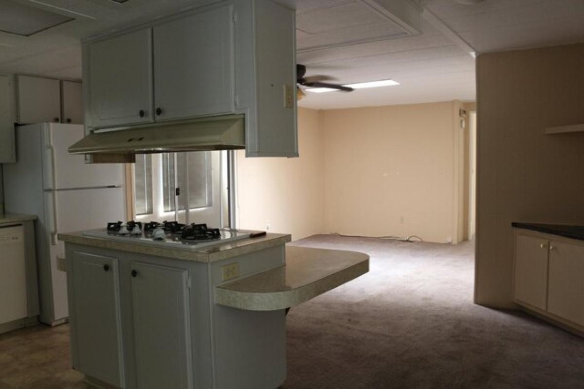 Picture of Home For Sale in Acton, California, United States