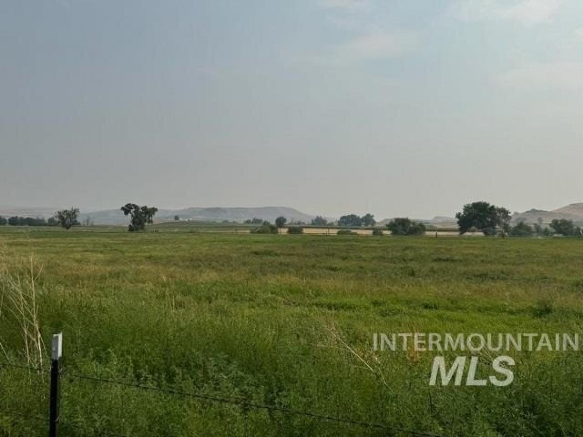 Picture of Residential Land For Sale in Nyssa, Oregon, United States