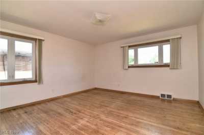 Home For Sale in Warrensville Heights, Ohio