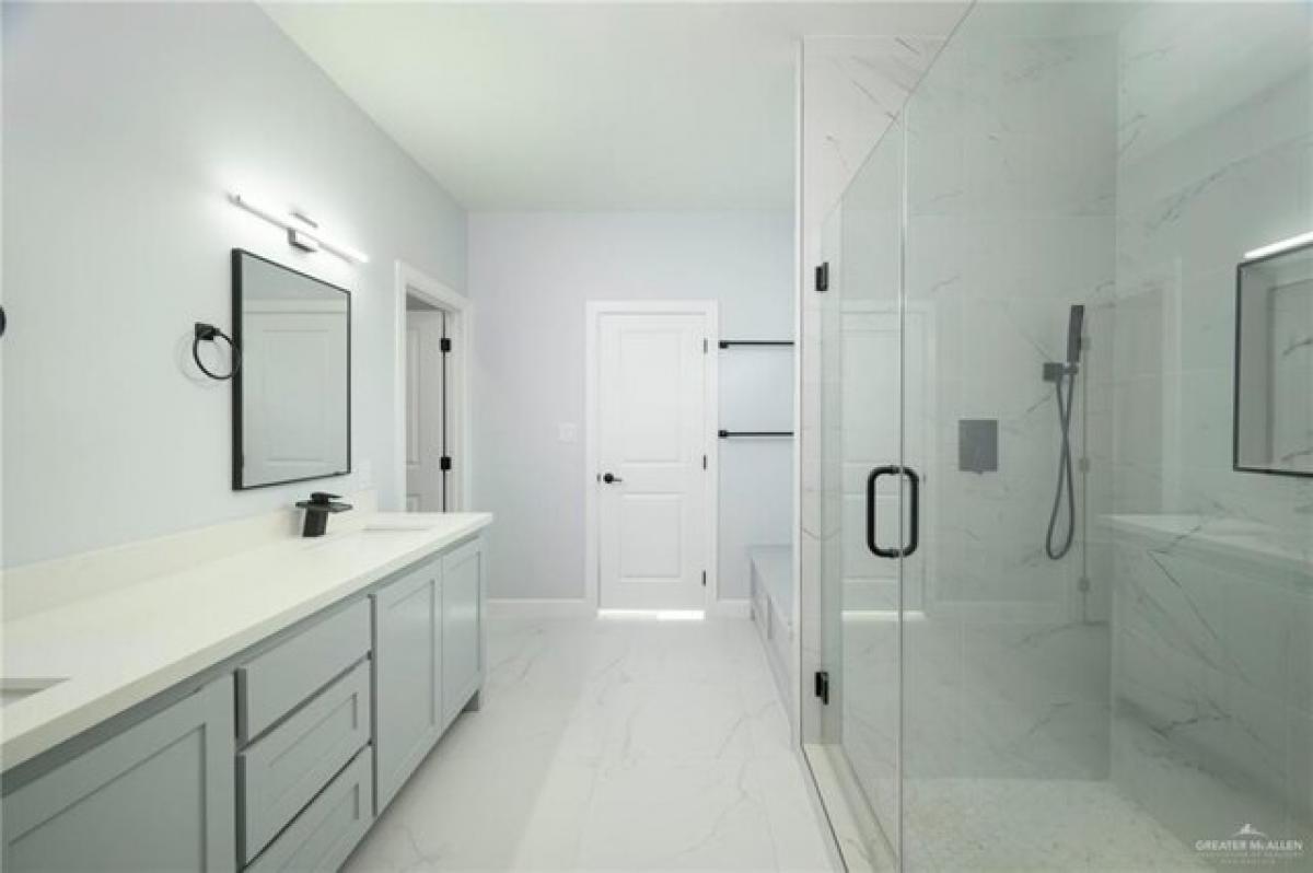 Picture of Home For Sale in San Benito, Texas, United States