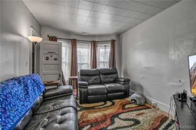 Home For Sale in West Seneca, New York