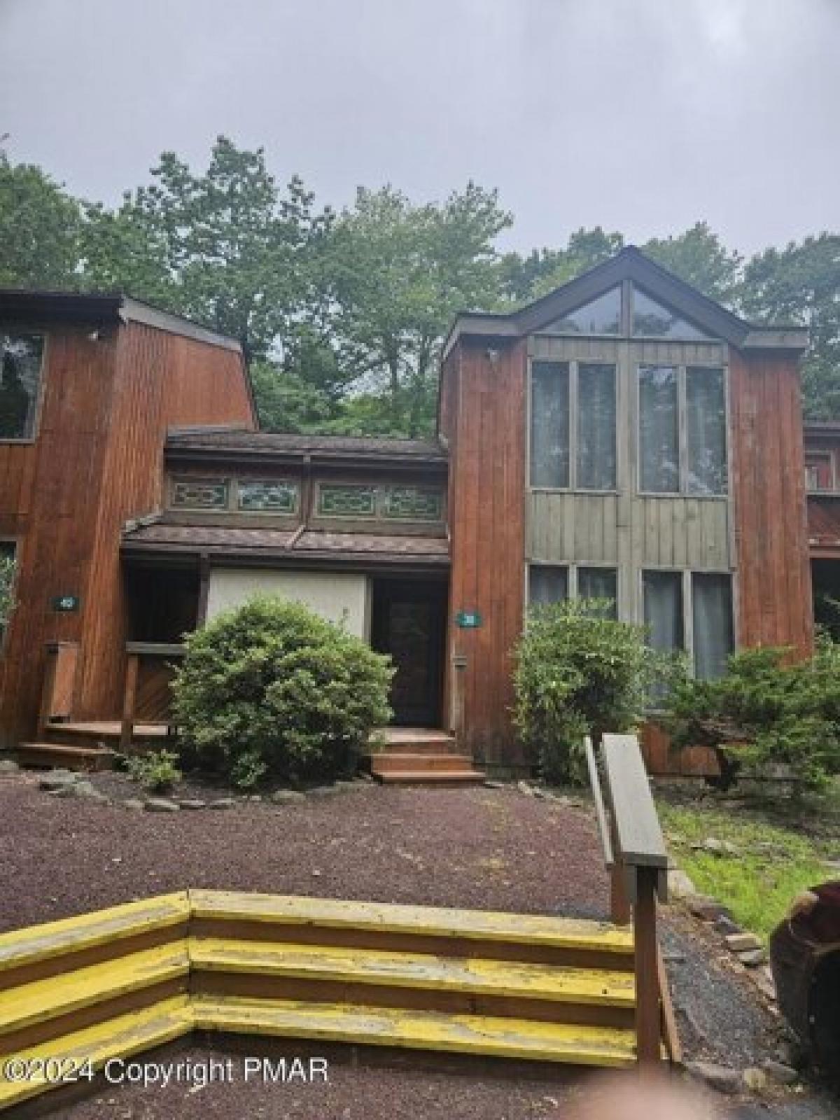 Picture of Home For Sale in Lake Harmony, Pennsylvania, United States