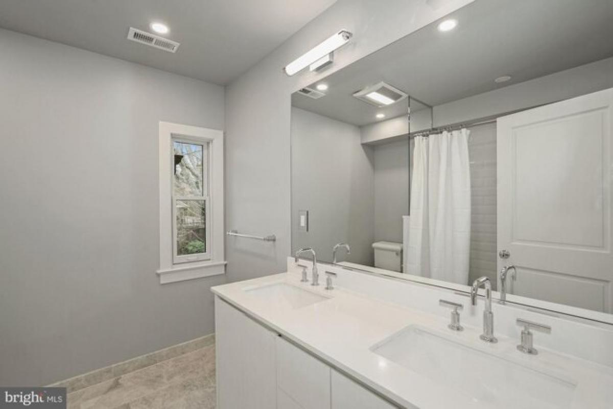 Picture of Home For Rent in Chevy Chase, Maryland, United States