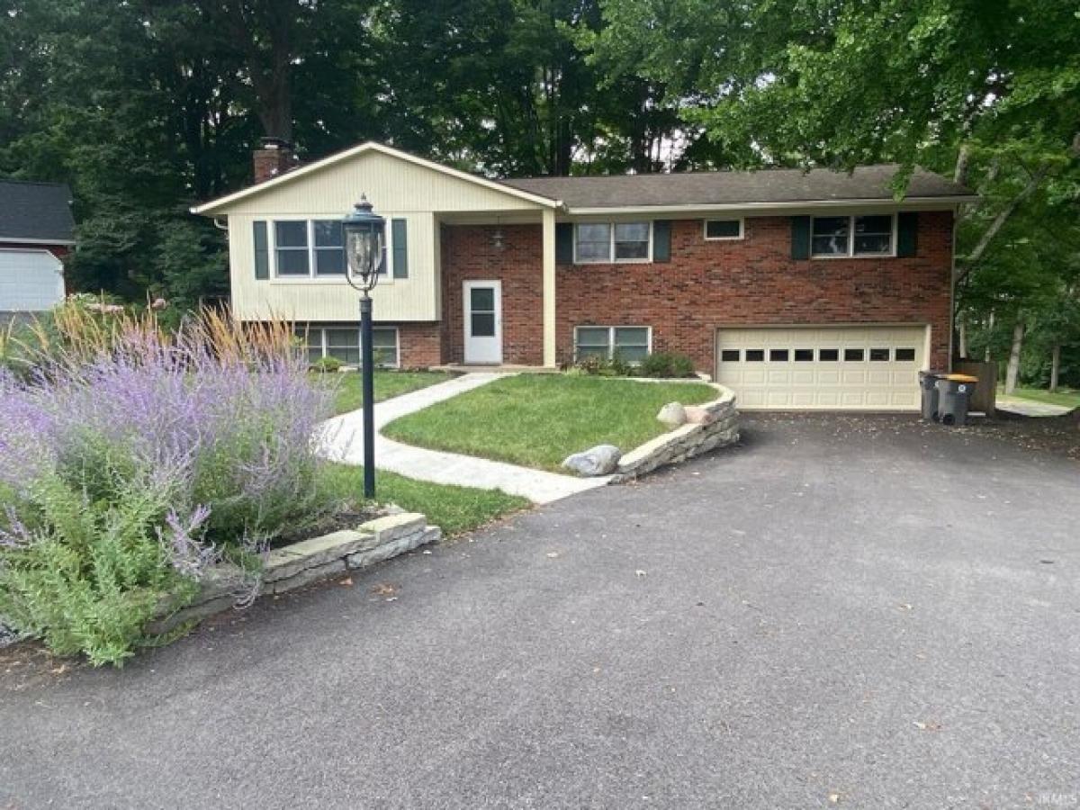 Picture of Home For Sale in Bloomington, Indiana, United States