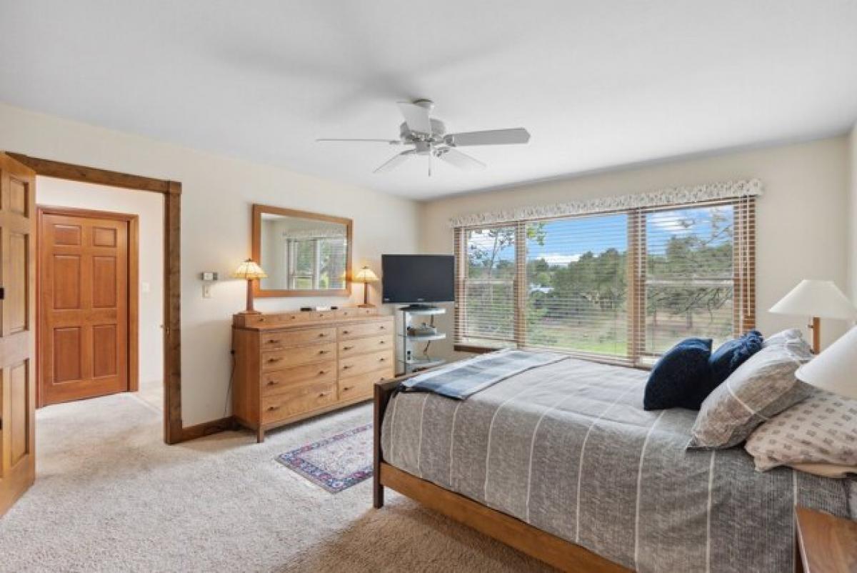 Picture of Home For Sale in Evergreen, Colorado, United States