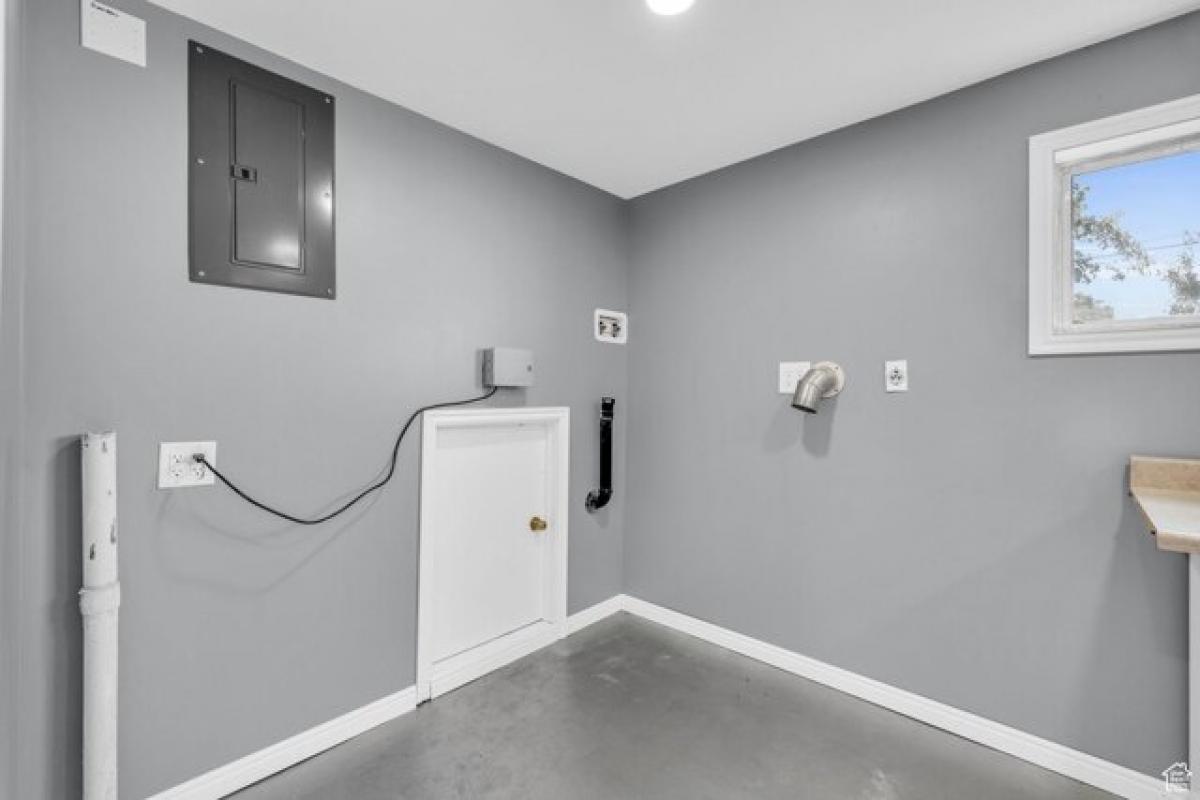 Picture of Home For Sale in Sandy, Utah, United States