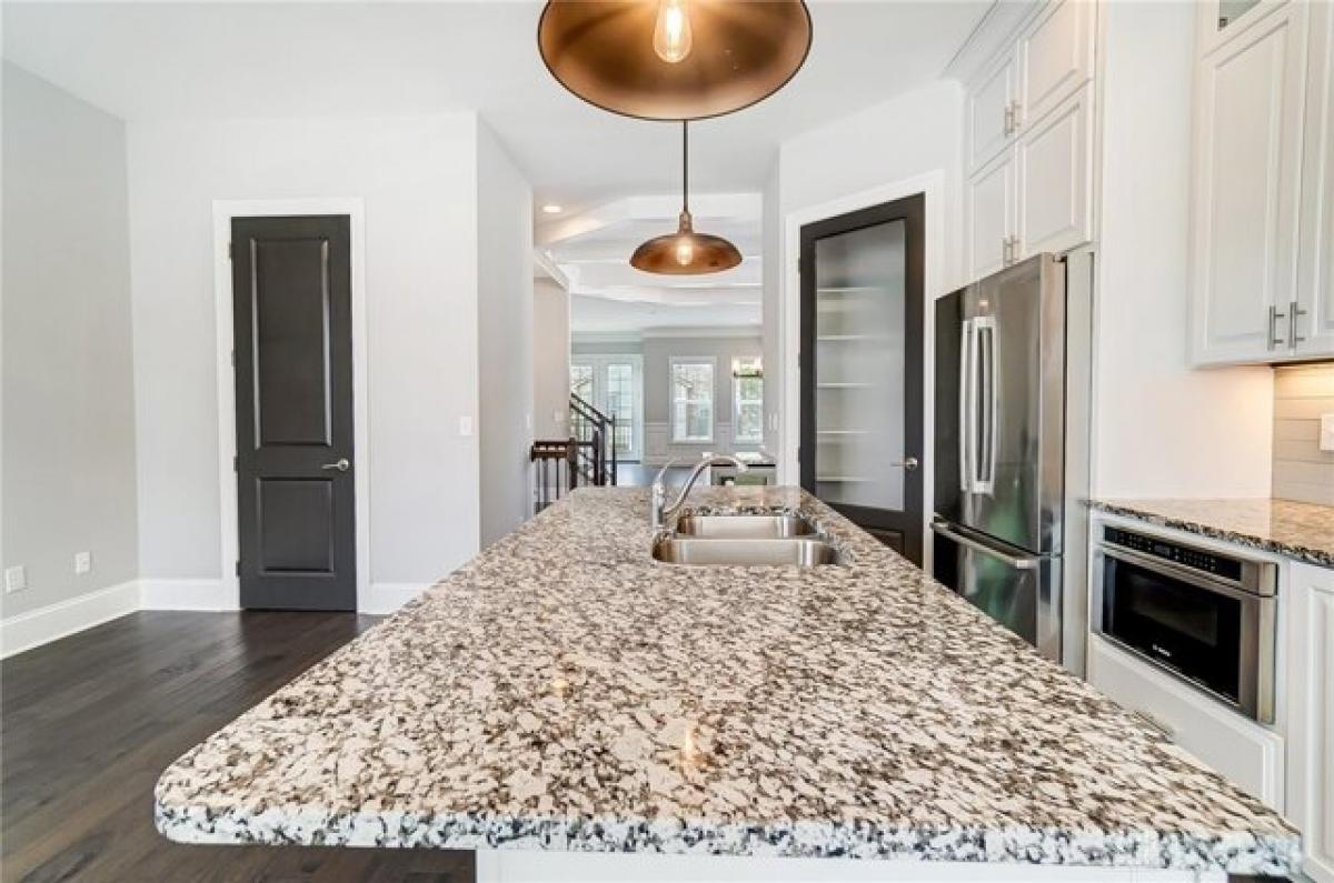 Picture of Home For Sale in Dayton, Ohio, United States