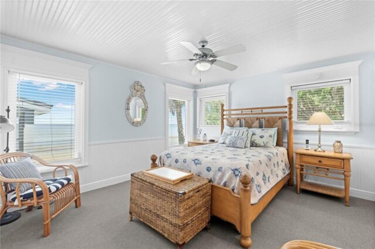 Picture of Home For Sale in Weeki Wachee, Florida, United States