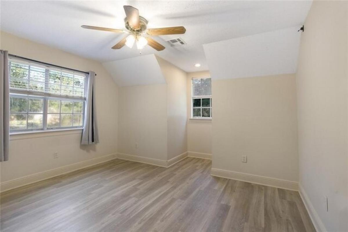 Picture of Home For Sale in Mandeville, Louisiana, United States