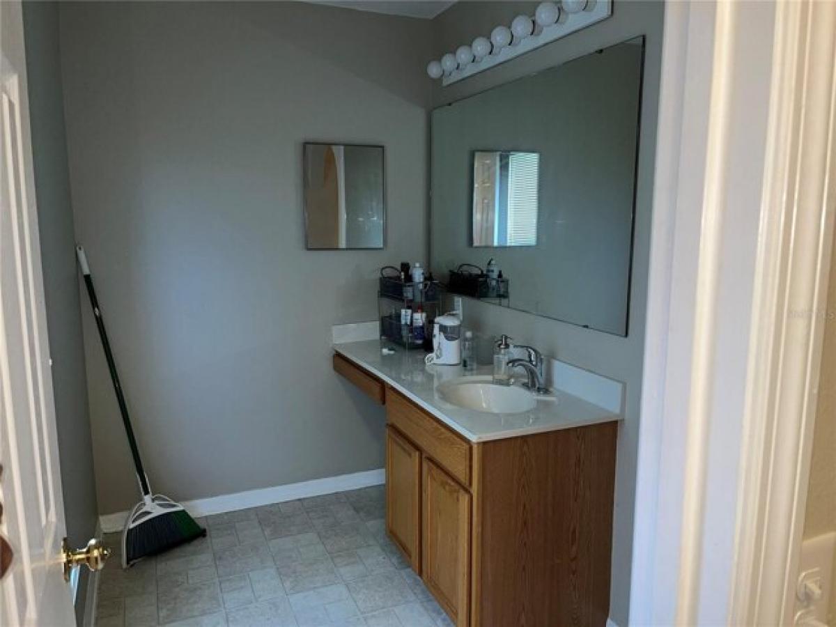 Picture of Home For Sale in Winter Haven, Florida, United States