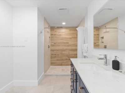 Home For Sale in Pembroke Pines, Florida