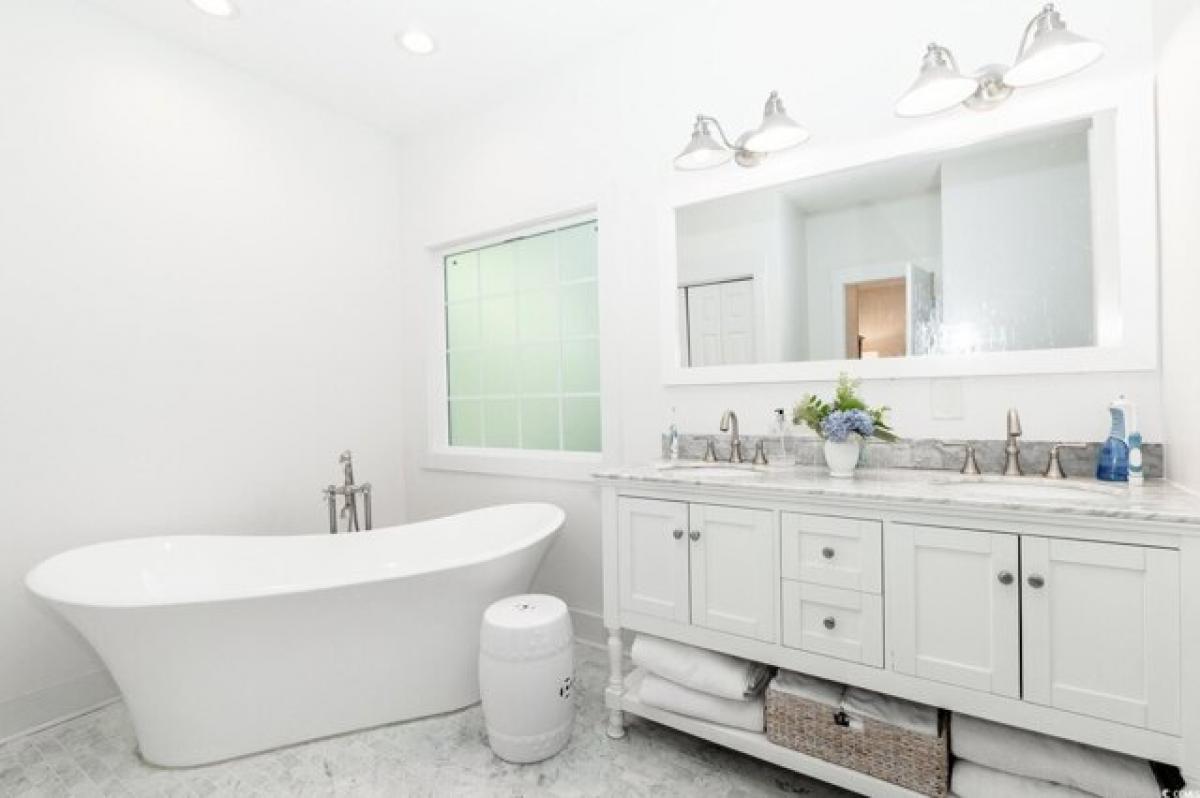 Picture of Home For Sale in Pawleys Island, South Carolina, United States