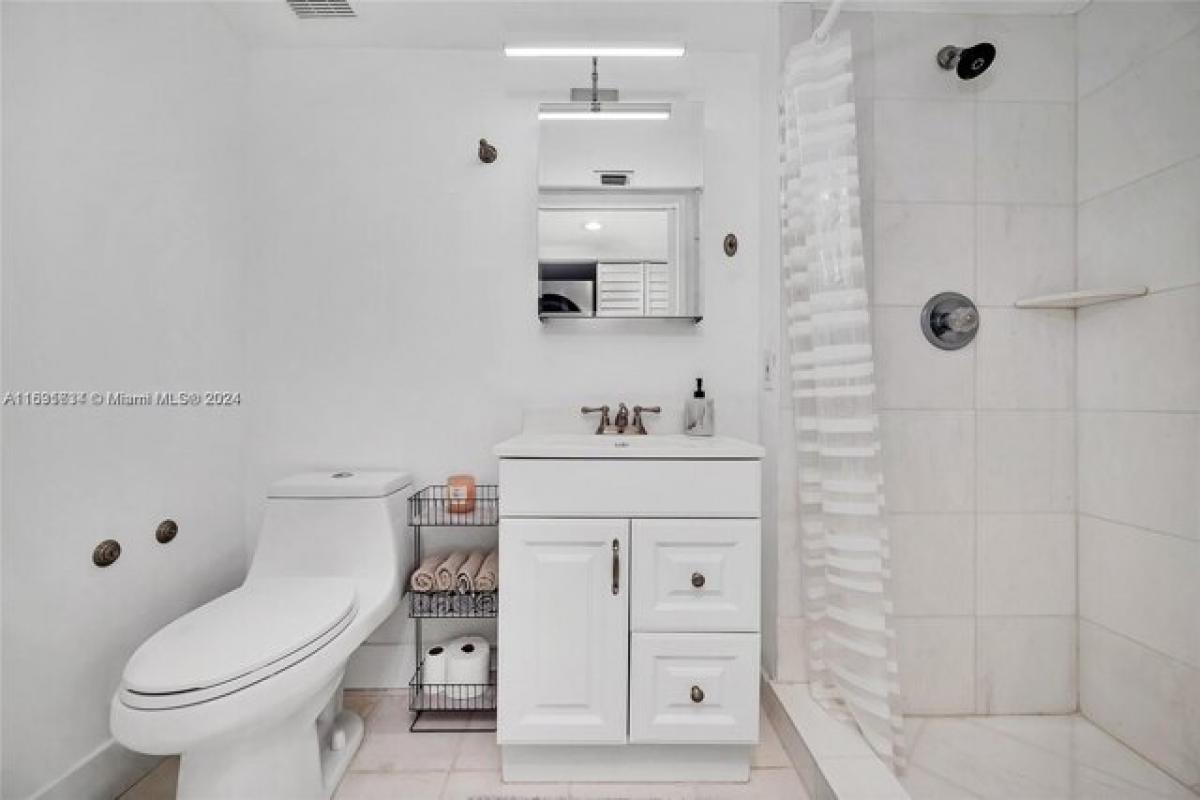 Picture of Home For Sale in Aventura, Florida, United States