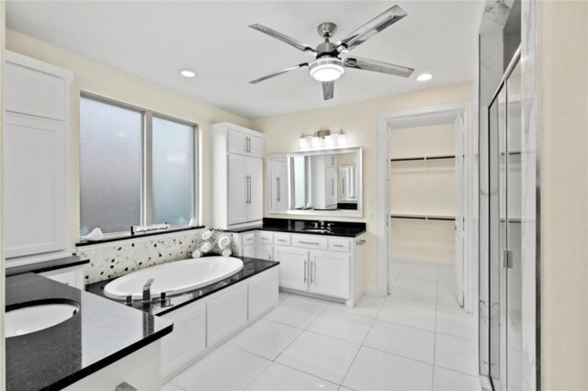 Picture of Home For Sale in Frisco, Texas, United States