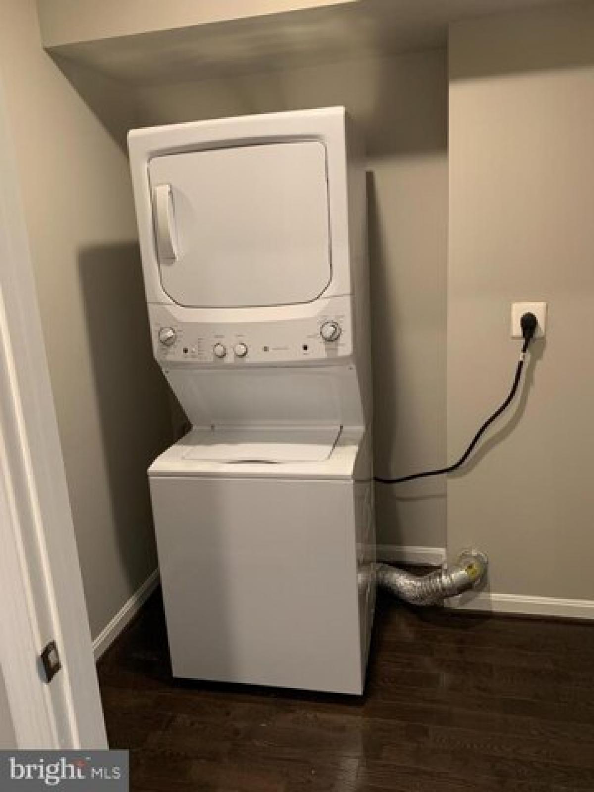 Picture of Home For Sale in Baltimore, Maryland, United States