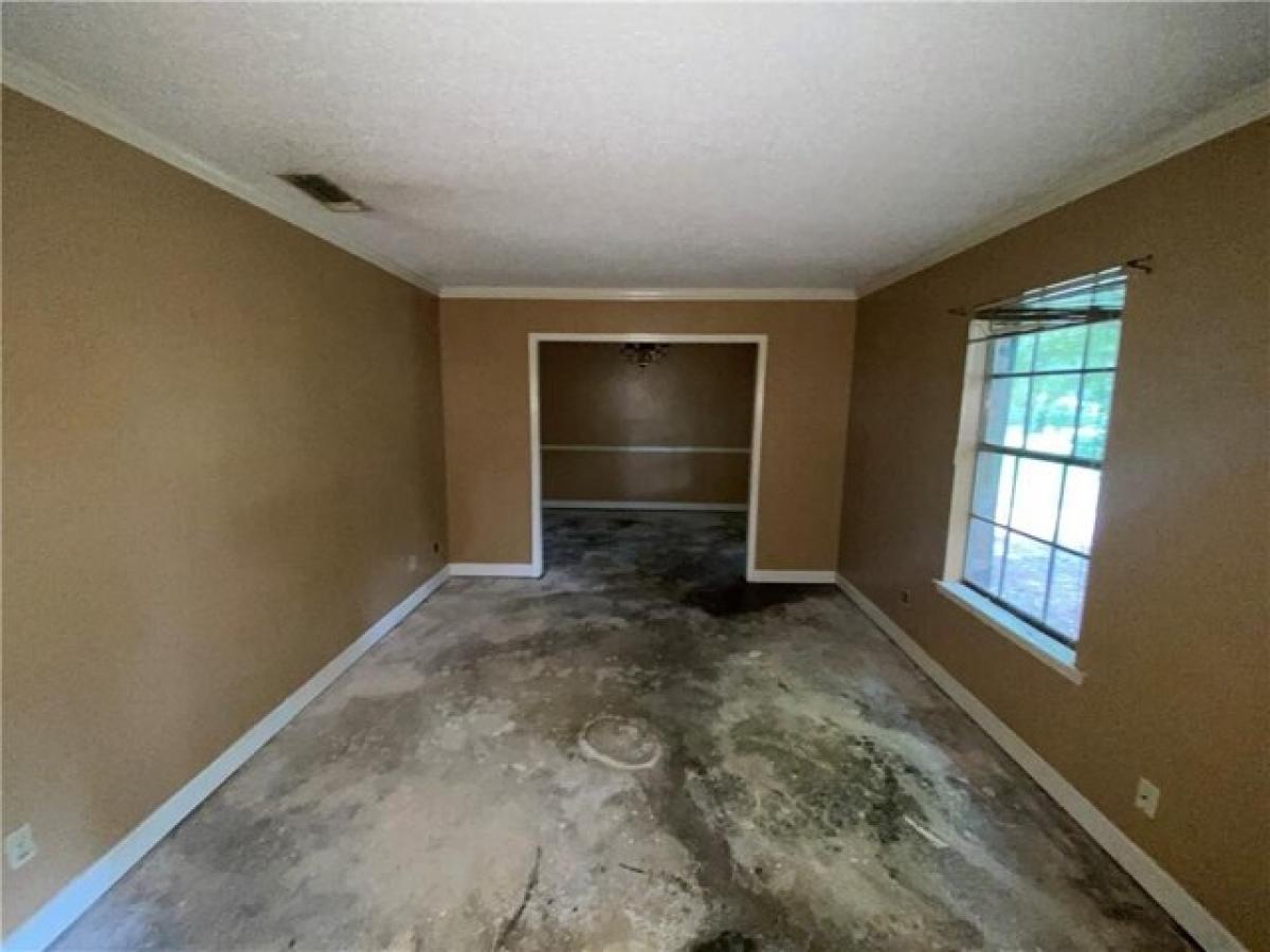 Picture of Home For Sale in Mobile, Alabama, United States