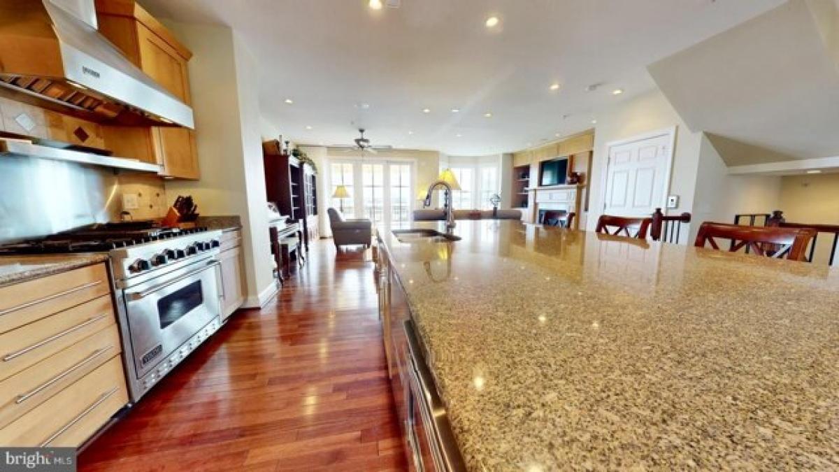 Picture of Home For Sale in Baltimore, Maryland, United States