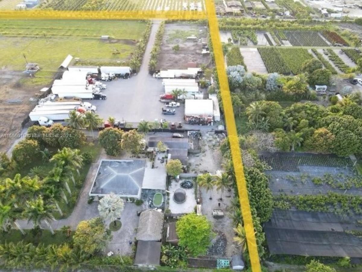 Picture of Home For Sale in Miami, Florida, United States