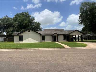 Home For Sale in Weslaco, Texas