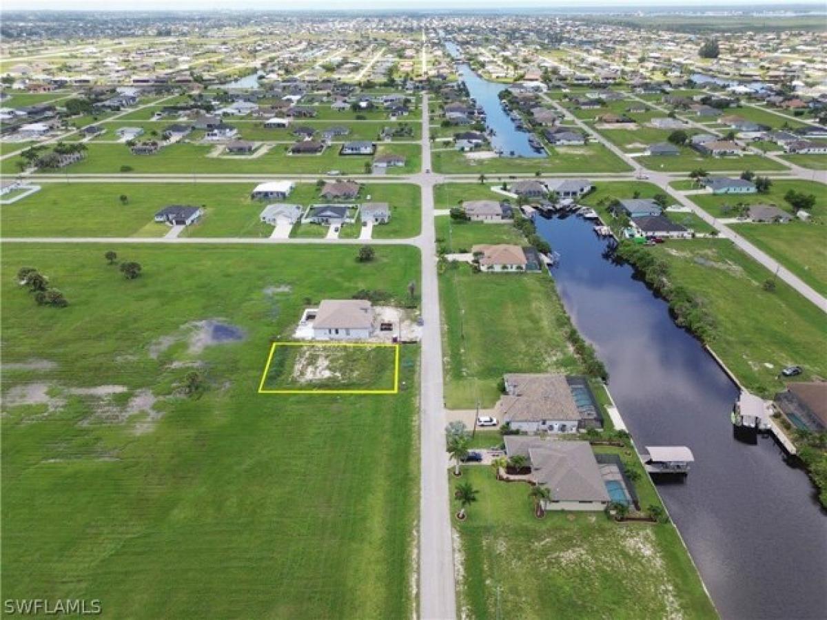 Picture of Residential Land For Sale in Cape Coral, Florida, United States