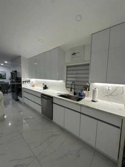 Home For Rent in Hialeah, Florida