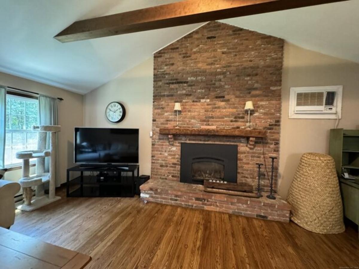 Picture of Home For Rent in New Milford, Connecticut, United States