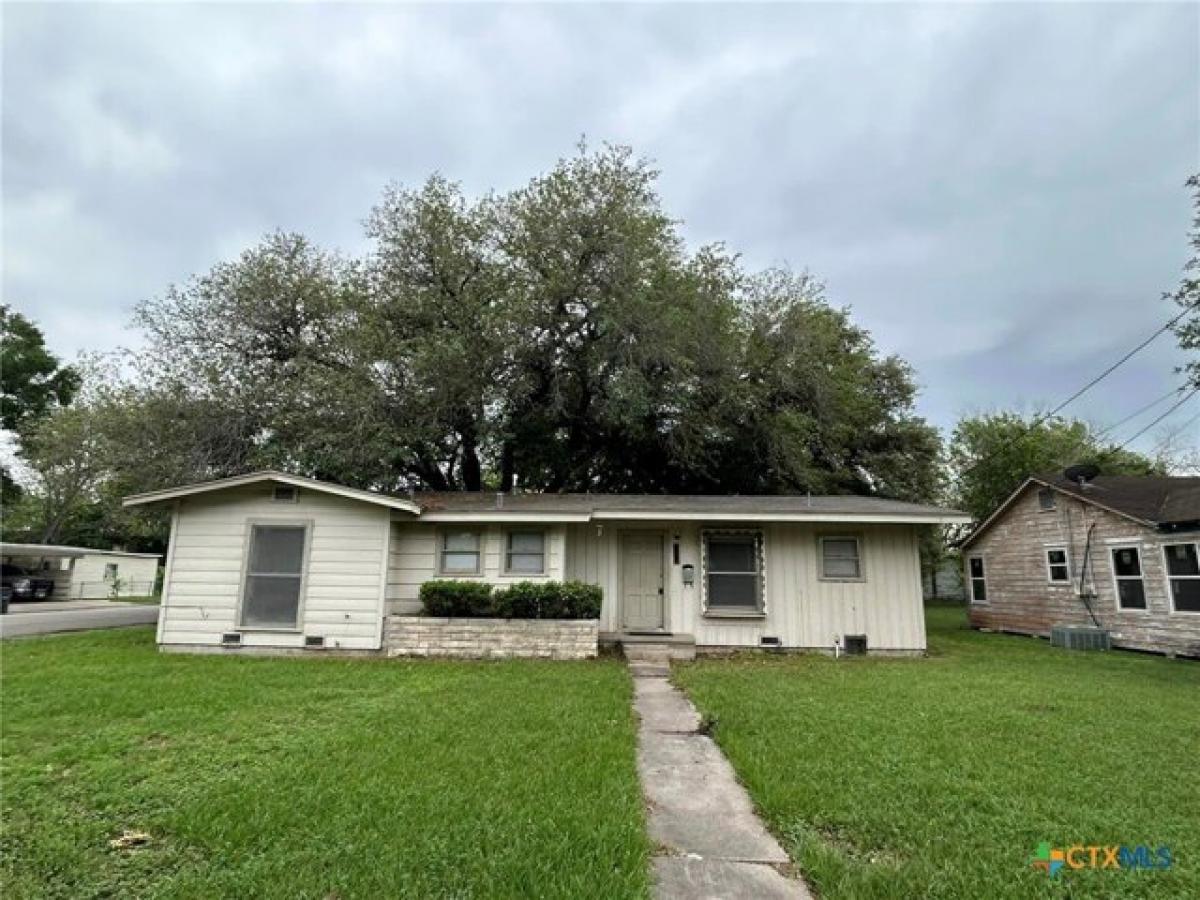 Picture of Home For Sale in Victoria, Texas, United States