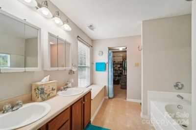 Home For Sale in Gastonia, North Carolina