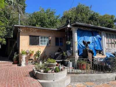 Home For Sale in Los Angeles, California