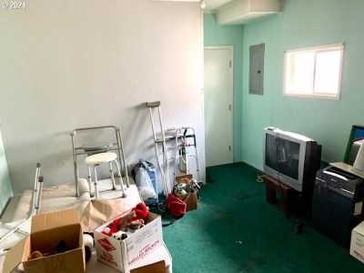 Home For Sale in Newberg, Oregon