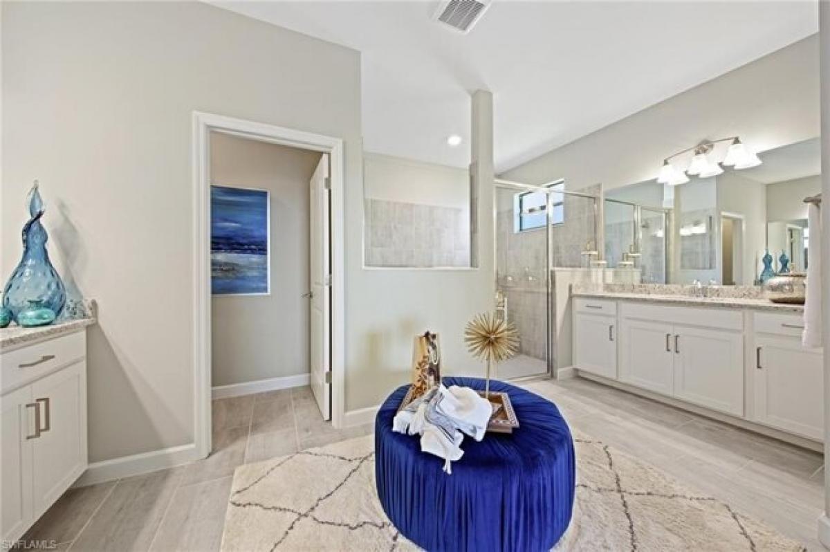 Picture of Home For Sale in North Fort Myers, Florida, United States