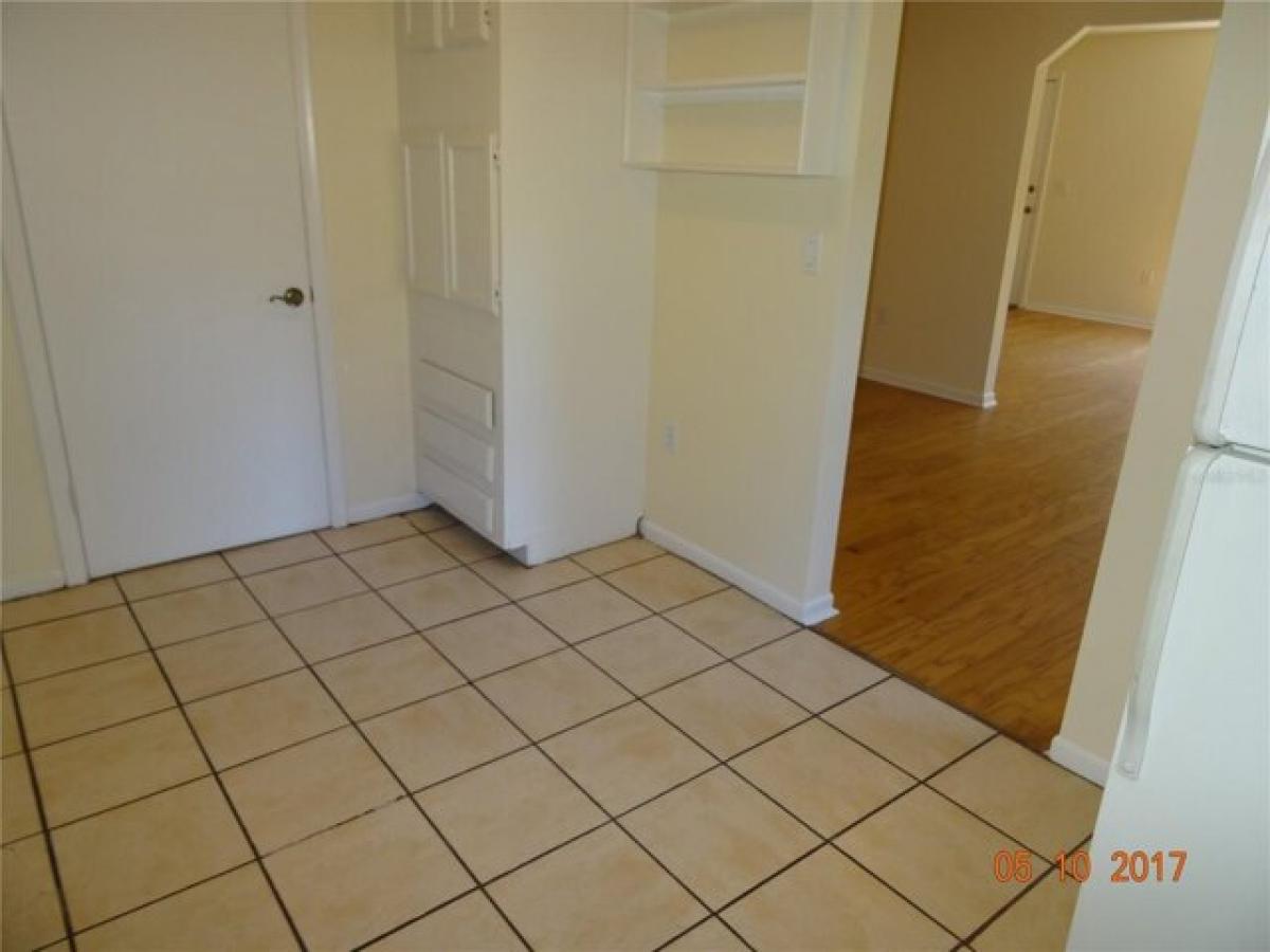 Picture of Home For Sale in Gainesville, Florida, United States