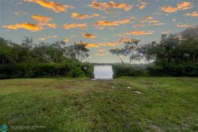 Home For Sale in Palmetto, Florida