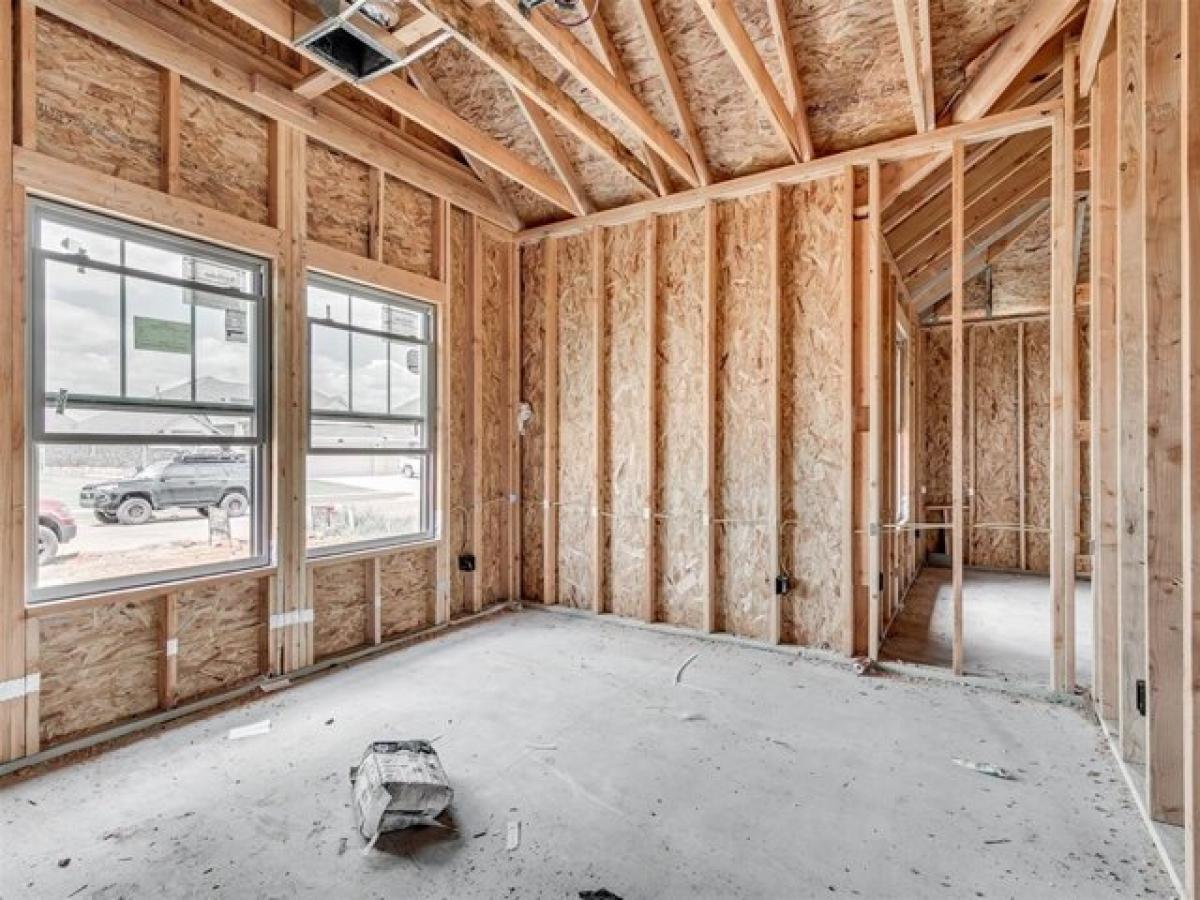 Picture of Home For Sale in Norman, Oklahoma, United States