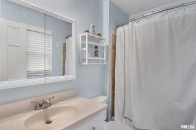 Home For Sale in Bettendorf, Iowa