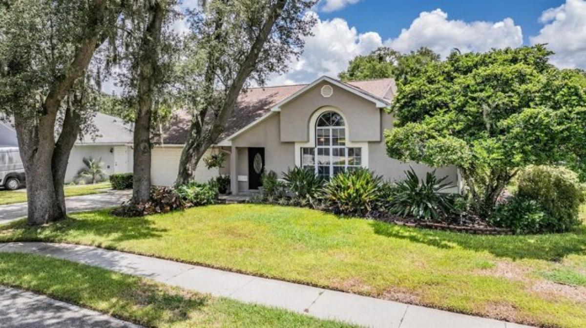 Picture of Home For Sale in Zephyrhills, Florida, United States