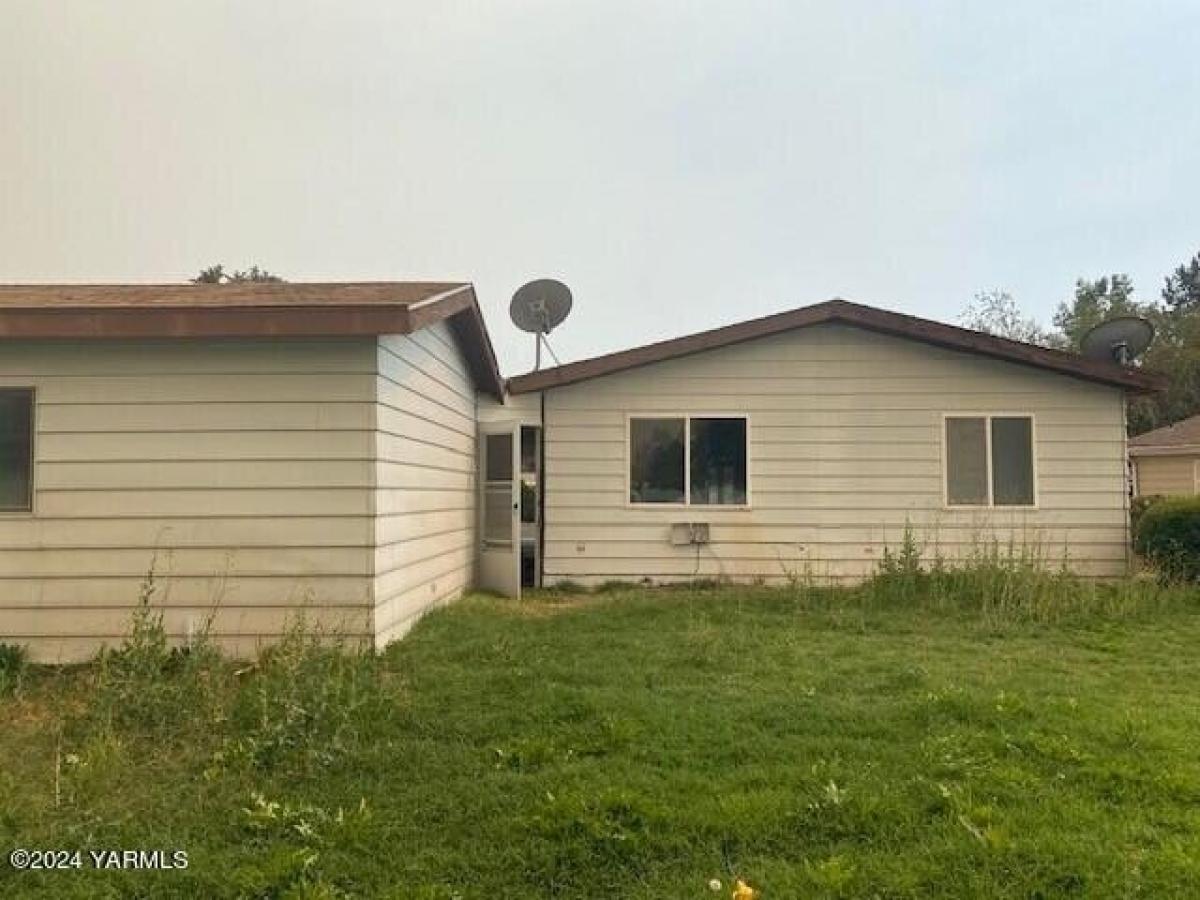 Picture of Home For Sale in Yakima, Washington, United States