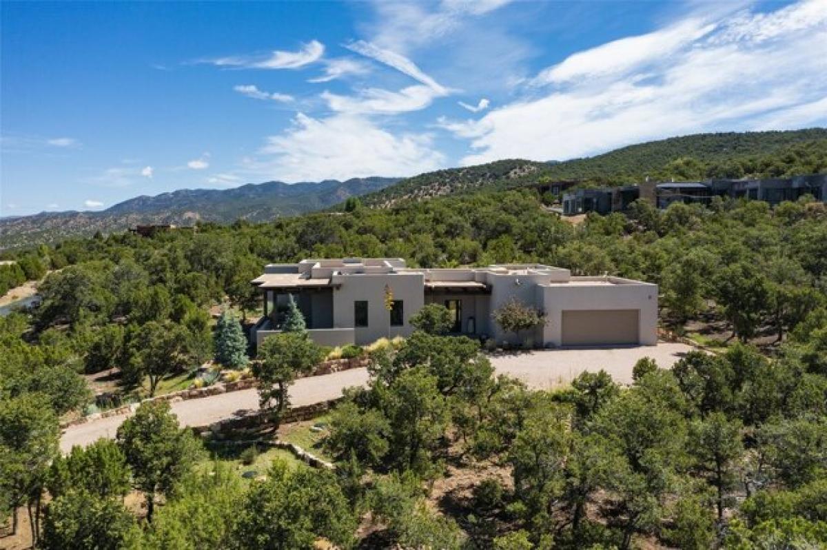 Picture of Home For Sale in Santa Fe, New Mexico, United States