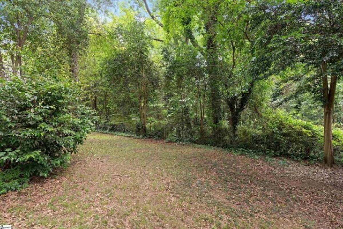 Picture of Home For Sale in Greenville, South Carolina, United States