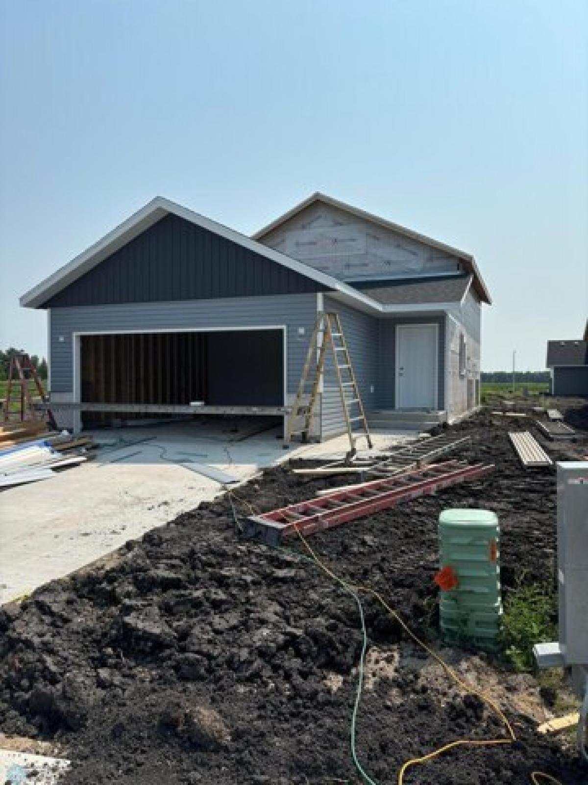 Picture of Home For Sale in Moorhead, Minnesota, United States