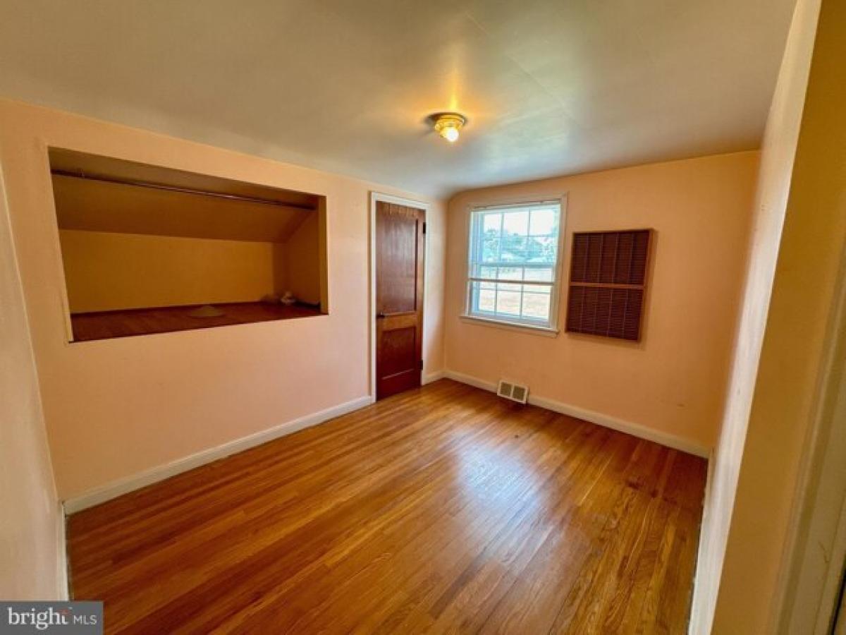 Picture of Home For Sale in York, Pennsylvania, United States